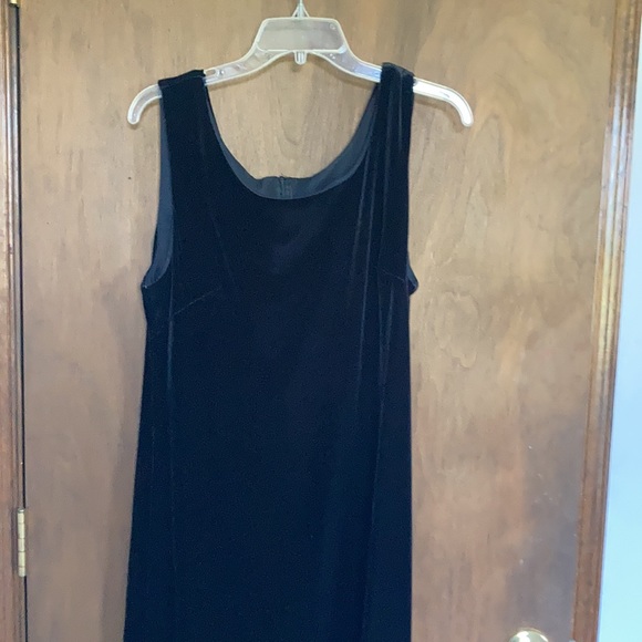 Relisted Coldwater Creek sleeveless long black velvet dress classic - Picture 6 of 13